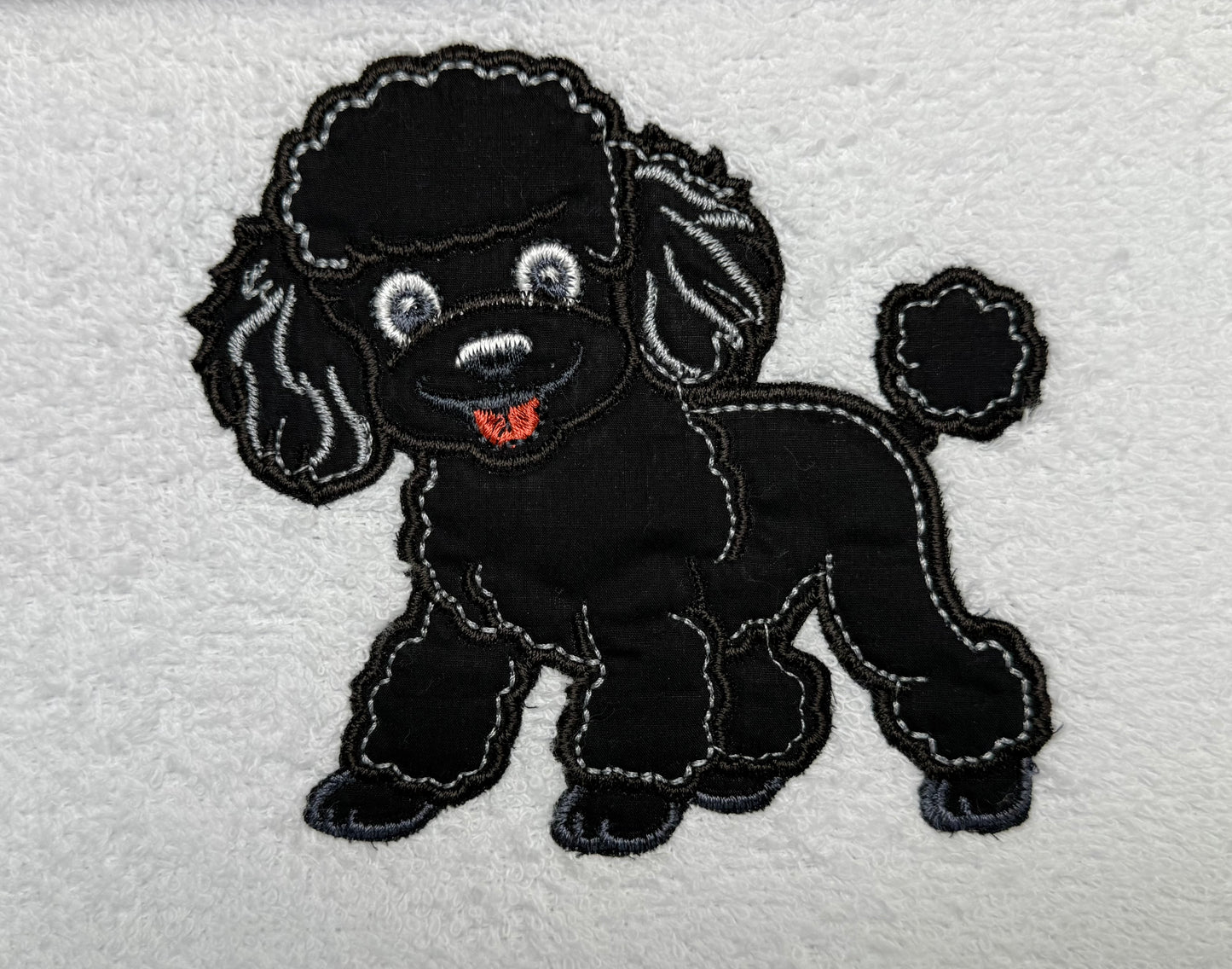 Coperta-Asciugamano Telo Spugna Bianco Con Barboncino Ricamato Nero