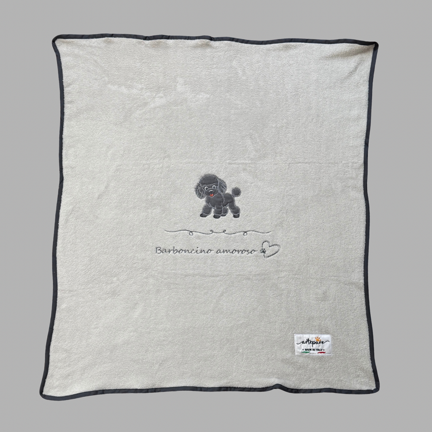 Coperta Pelliccetta Grigio Con Barboncino Ricamato Grigio