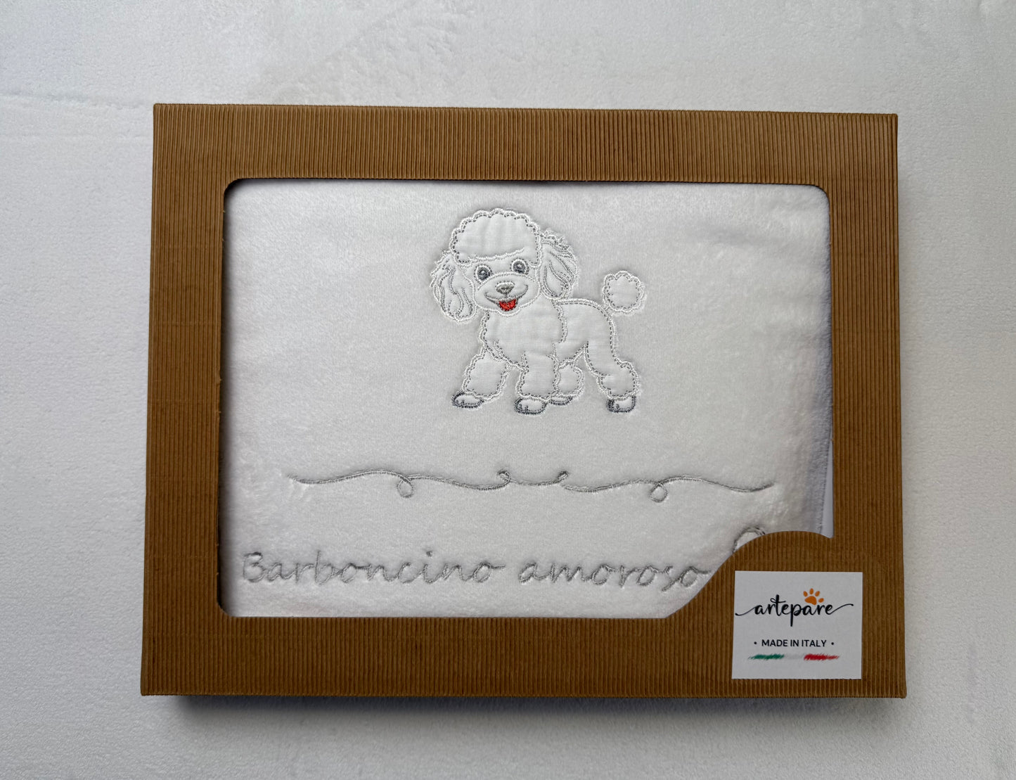 Coperta Pelliccetta Bianco Con Barboncino Ricamato Bianco