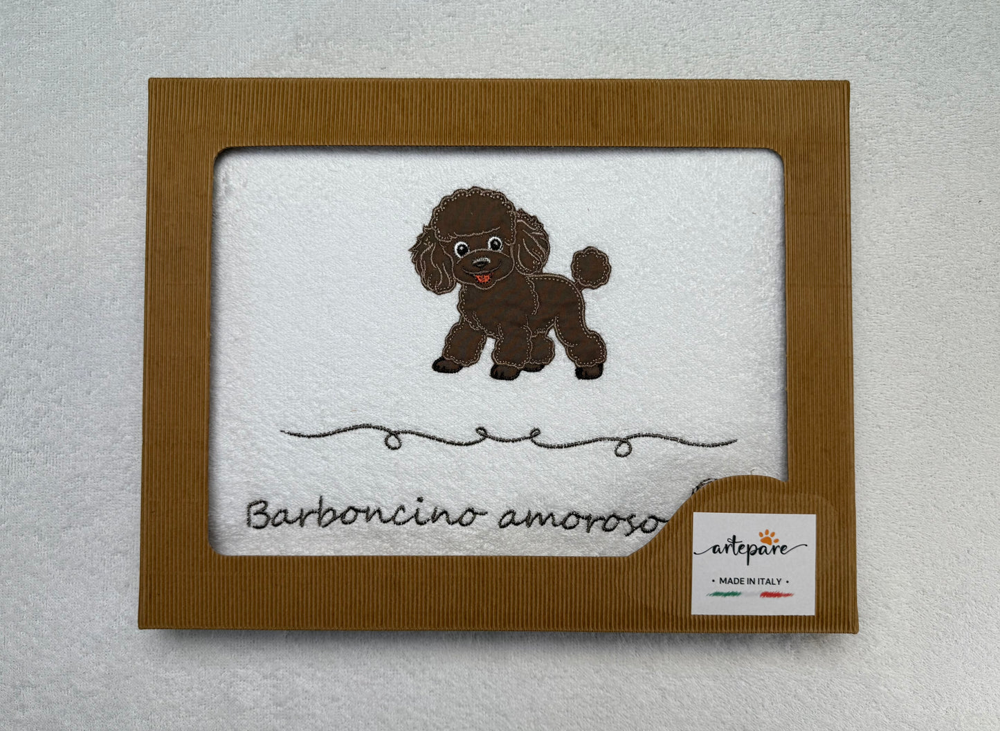 Coperta-Asciugamano Telo Spugna Bianco Con Barboncino Ricamato Marrone